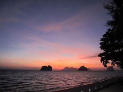 KOH NGAI 01