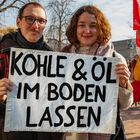 Kohle und Öl im Boden lassen