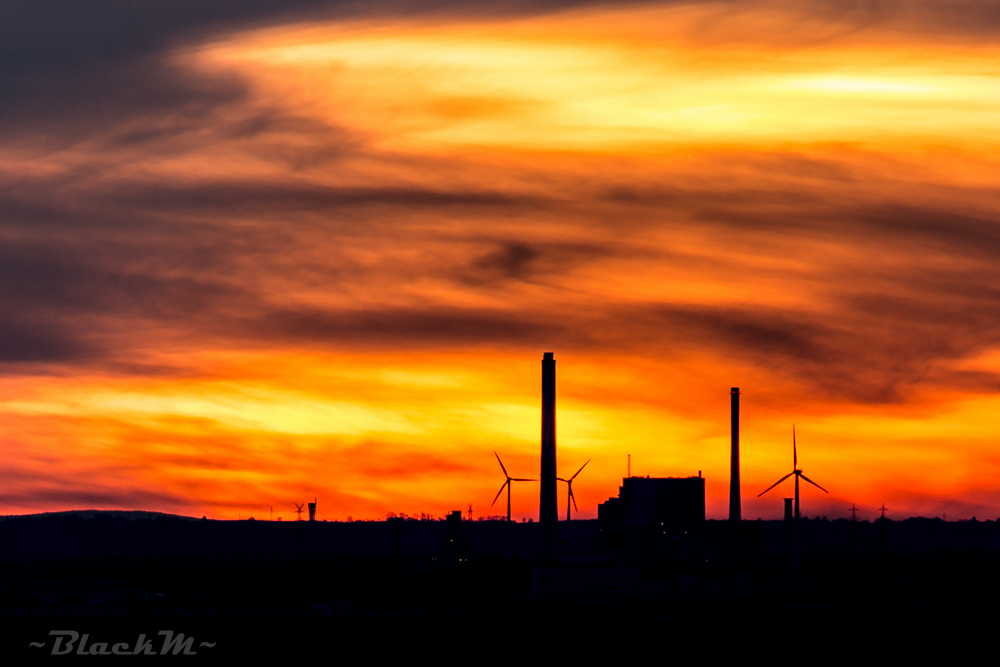 Kohlekraftwerk und Windräder Karlsruhe