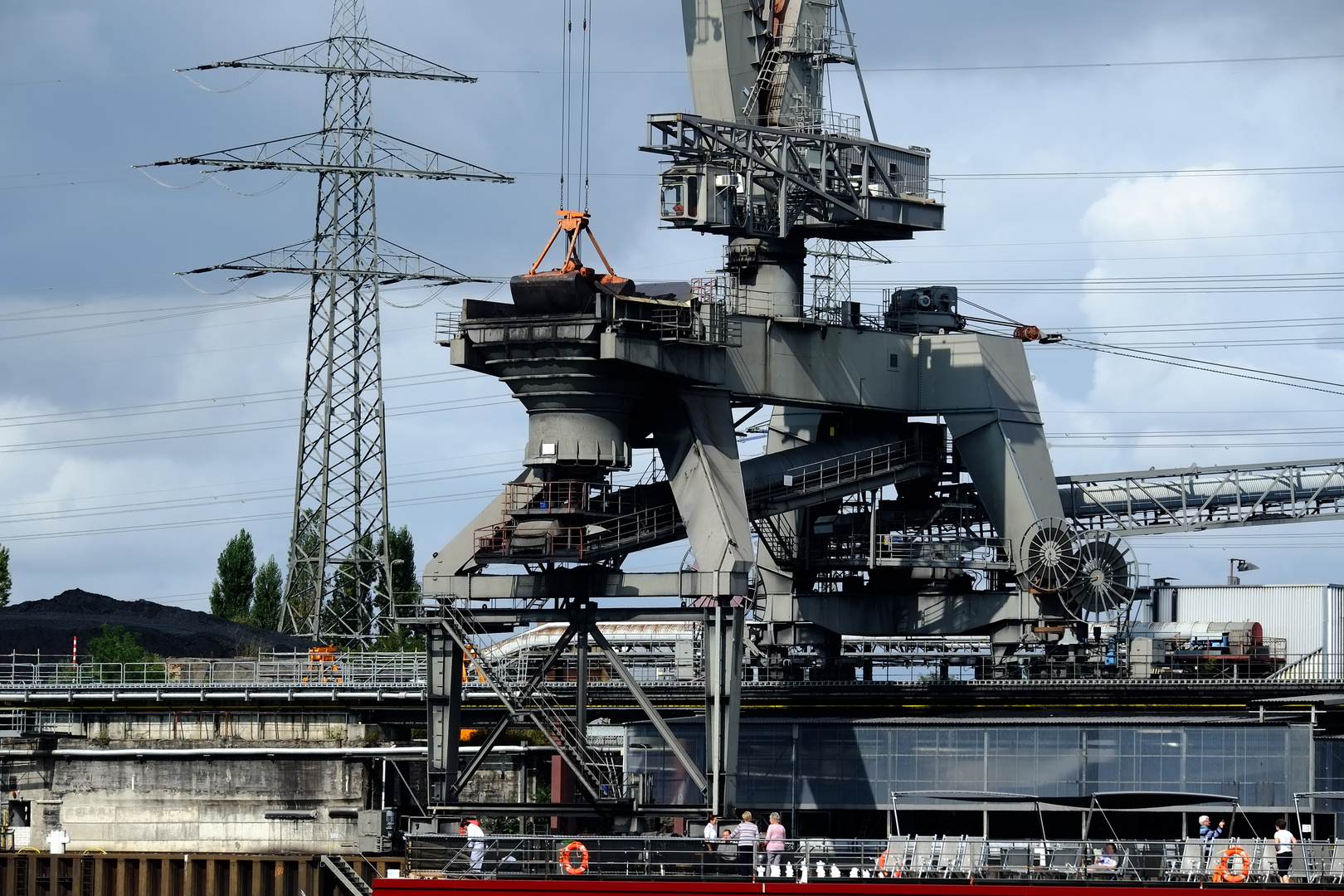 Kohlekran am Großkraftwerk- Mannheim.