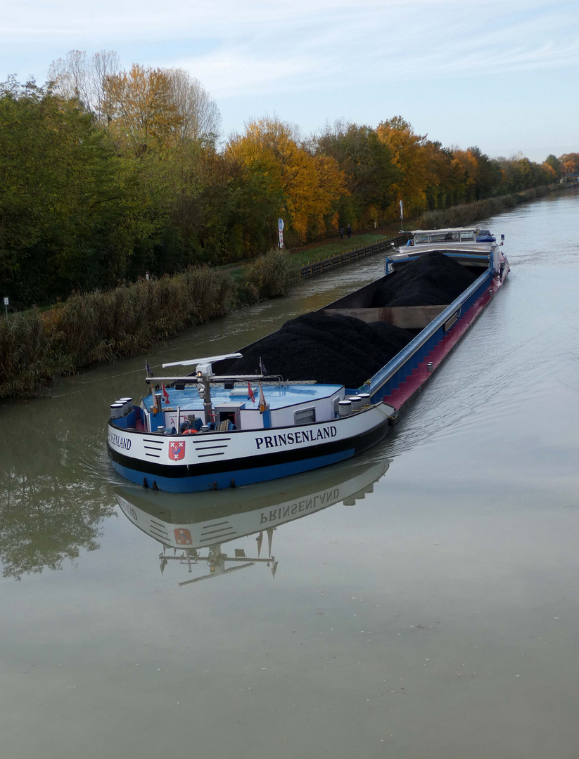 Kohleschiff auf dem Datteln-Hamm-Kanal