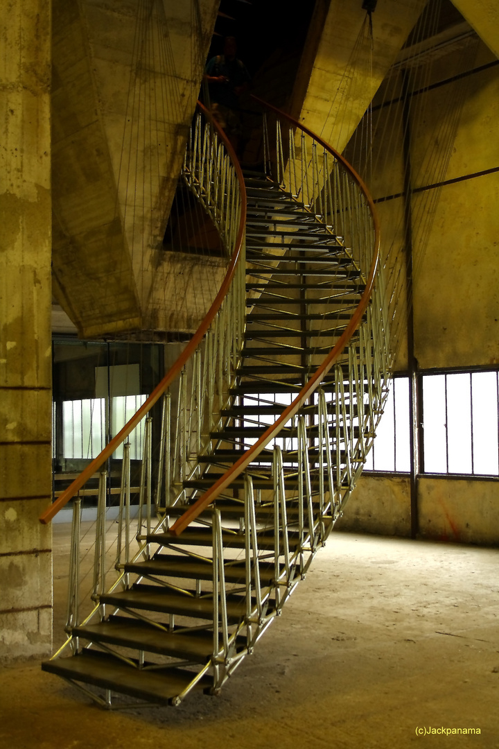 Kokerei Zollverein: Treppe in der Trichterebene der Mischanlage (3)