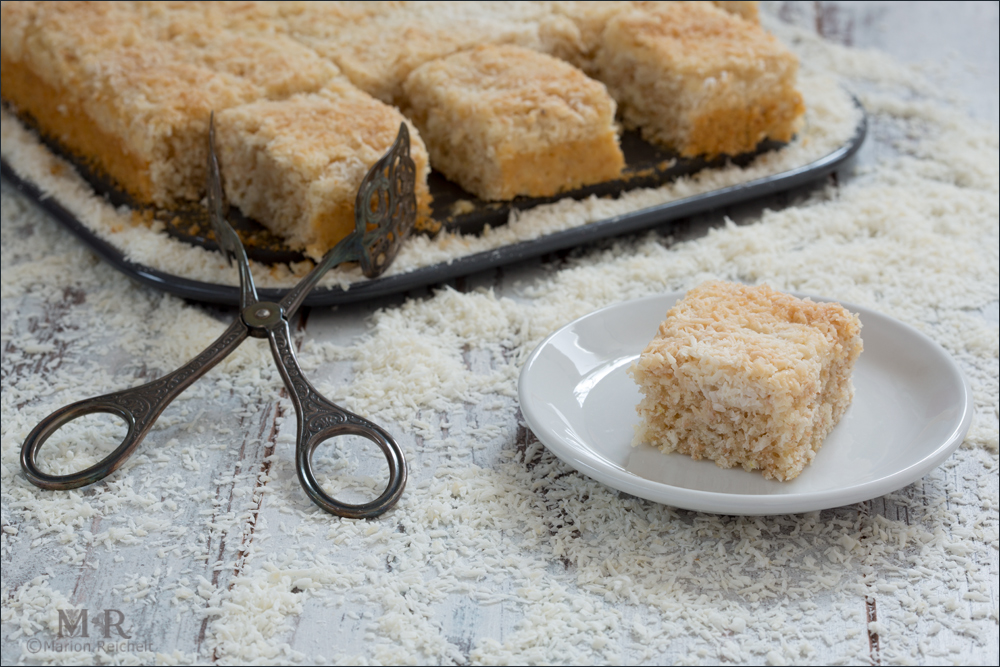 Kokosnuss Bienenstichkuchen