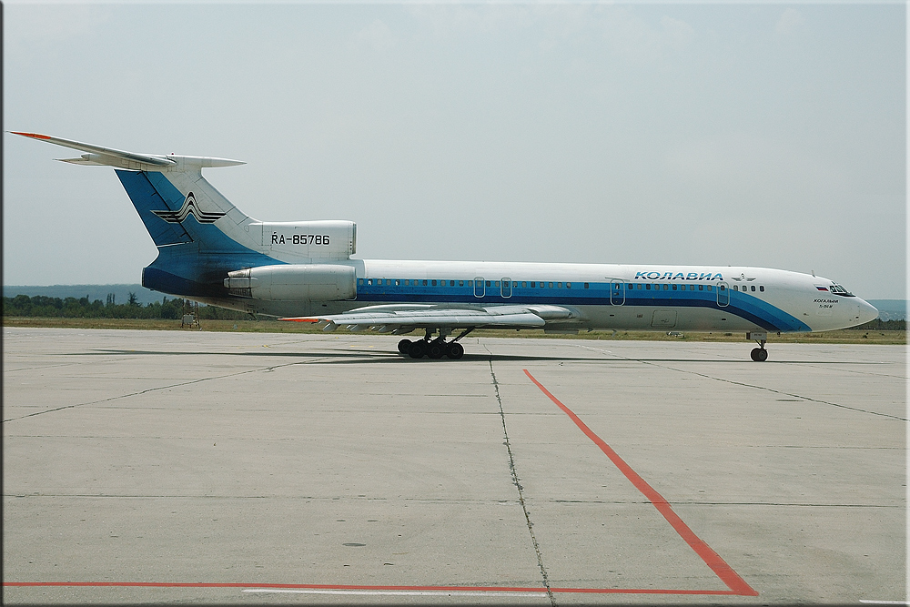 Kolavia Tu-154M