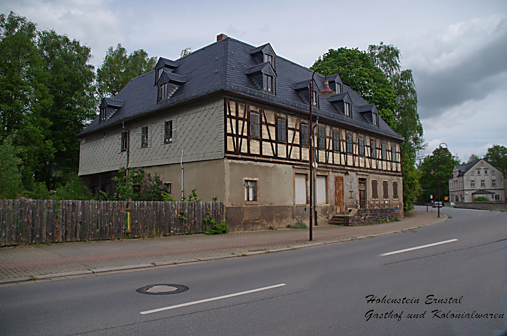 Kolonialwaren und Gasthof aus vergangener Zeit