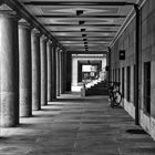  Kolonnaden -monochrome-