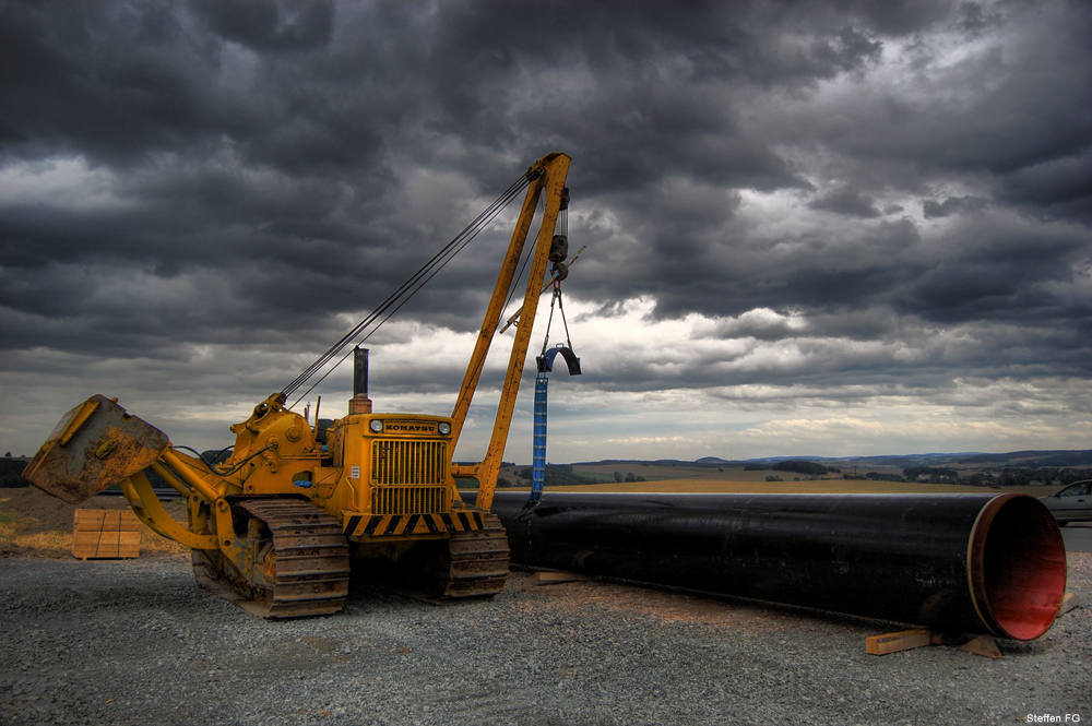 Komatsu D355C Rohrleger