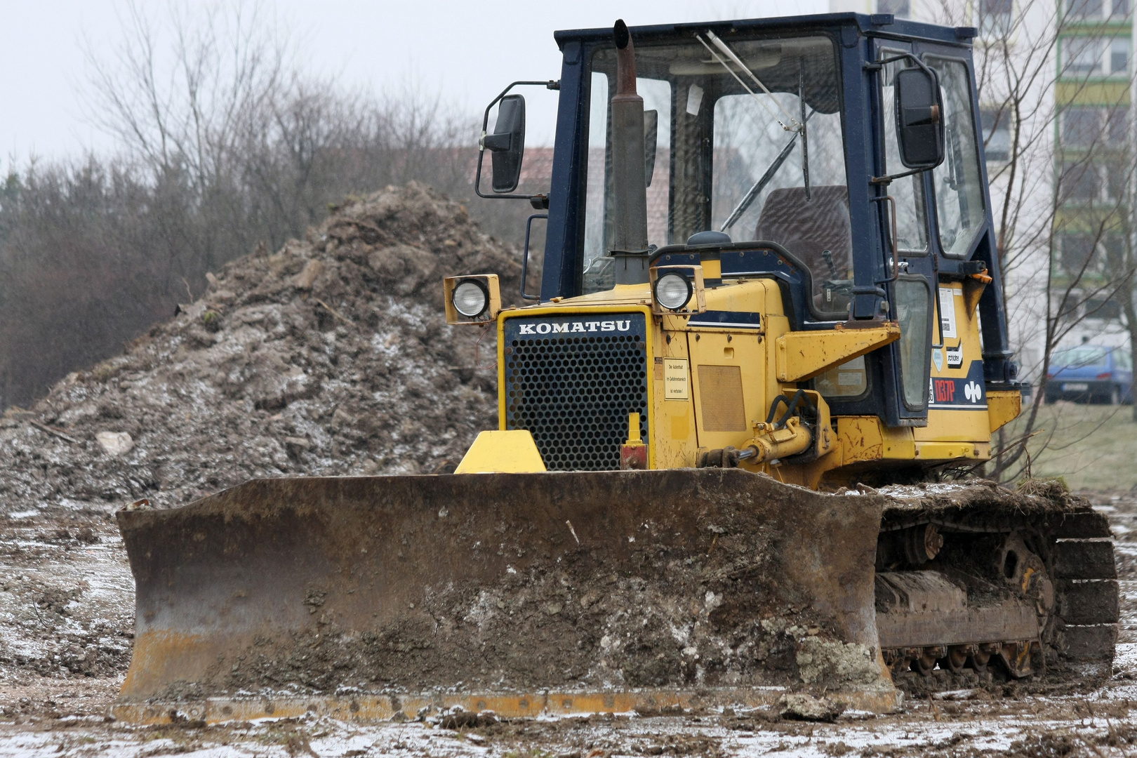 Komatsu D37 P