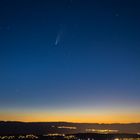 Komet Neowise über dem Schweizer Jura