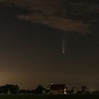 Komet Neowise über St. Willibald /Jesenwang
