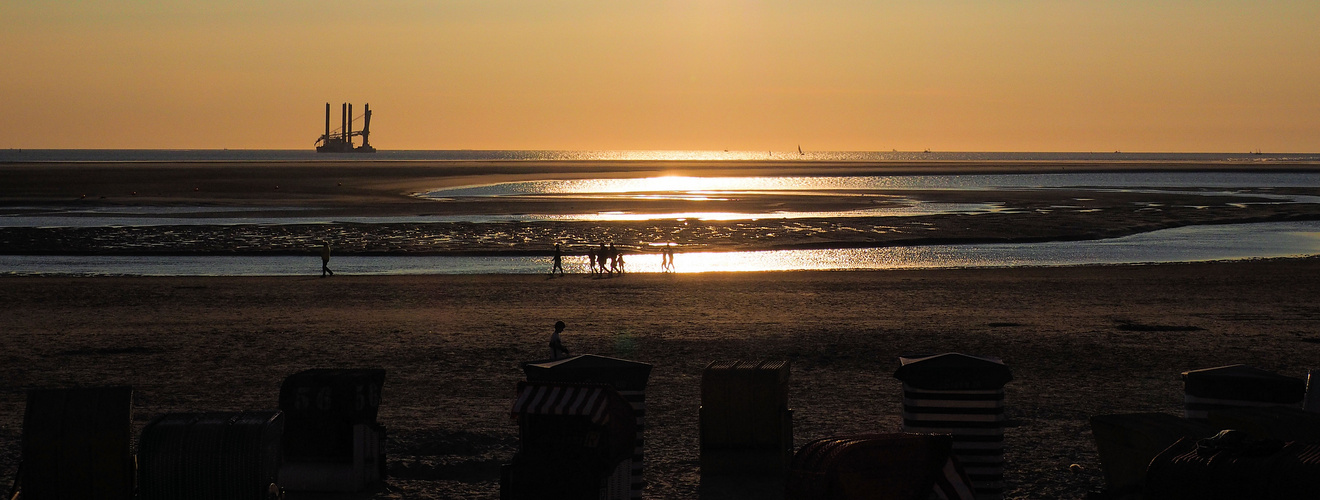 Komisches Schiff am Horizont …