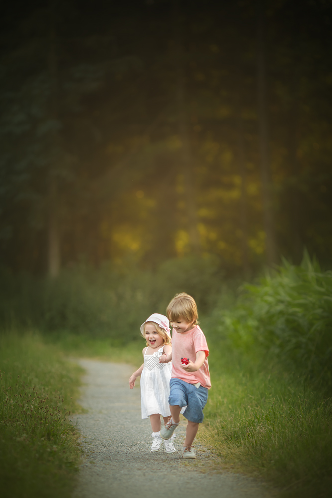 Komm mit, kleine Schwester