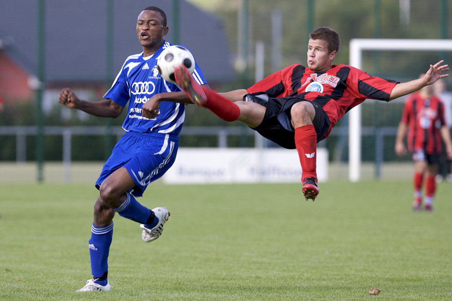 Kommt ein Gegenspieler geflogen