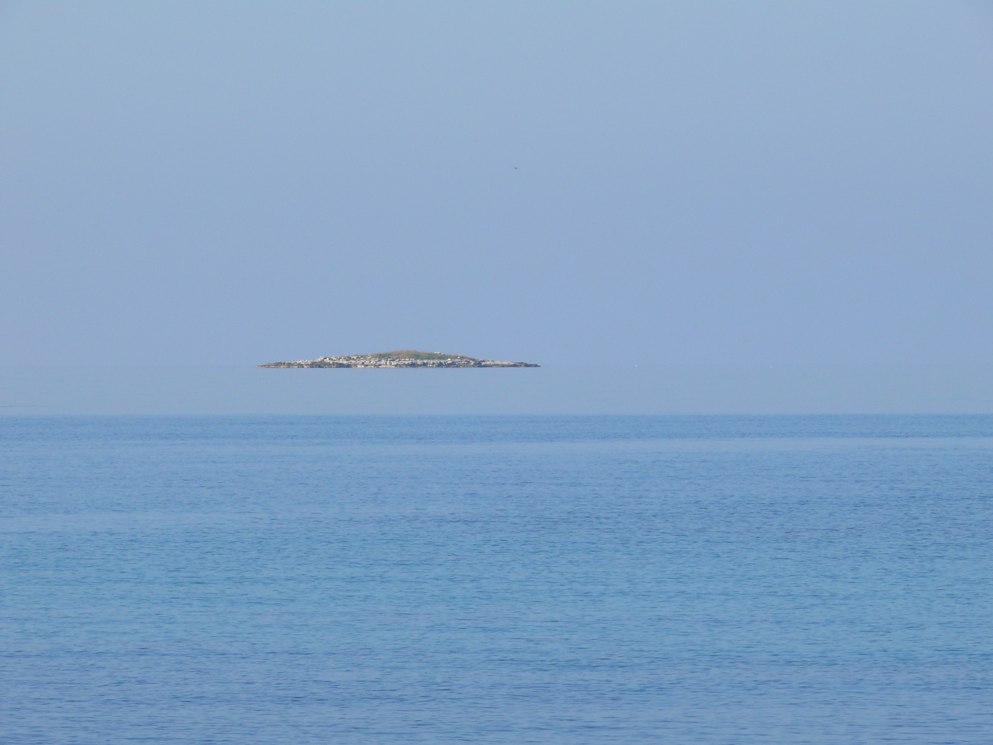 Kommt 'ne Insel geflogen