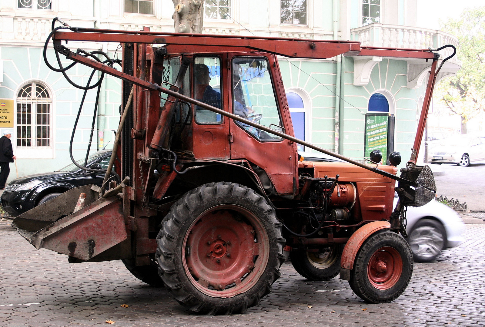 Kommunales Mehrzweckgerät in Odessa/Ukraine