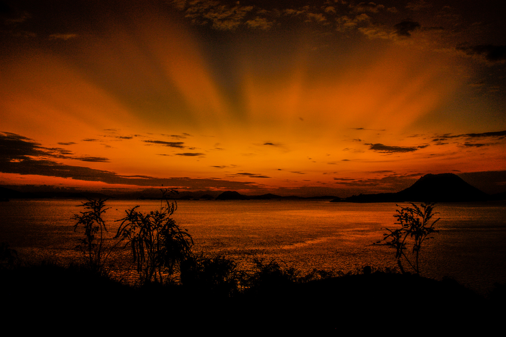 Komodo Sunset 