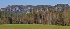 Komplette Sicht auf die Bastei in der Sächsischen Schweiz...