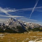 Kondensstreifen am Dolomitenhimmel