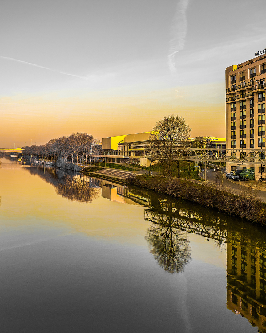 Kongresshalle & Mercure Hotel