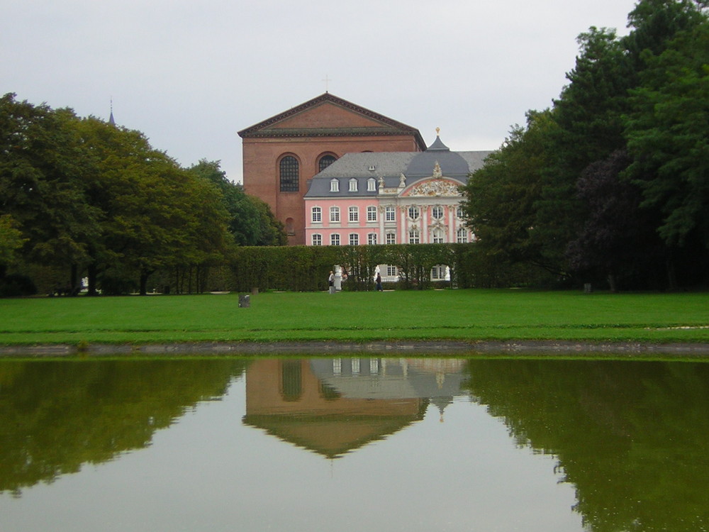 Konstantin Basilika und Kurfürstliches Palais in Trier