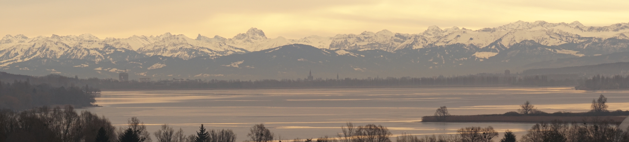 Konstanz und die Alpen