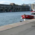 Kontrast im Hafen von St. Nazaire