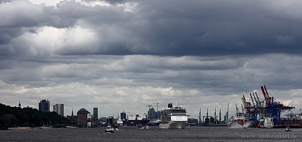 Kontraste Hamburger Hafen