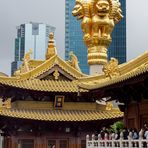 Kontraste im Jing'an Tempel