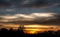 Kontraststarker Sonnenuntergang