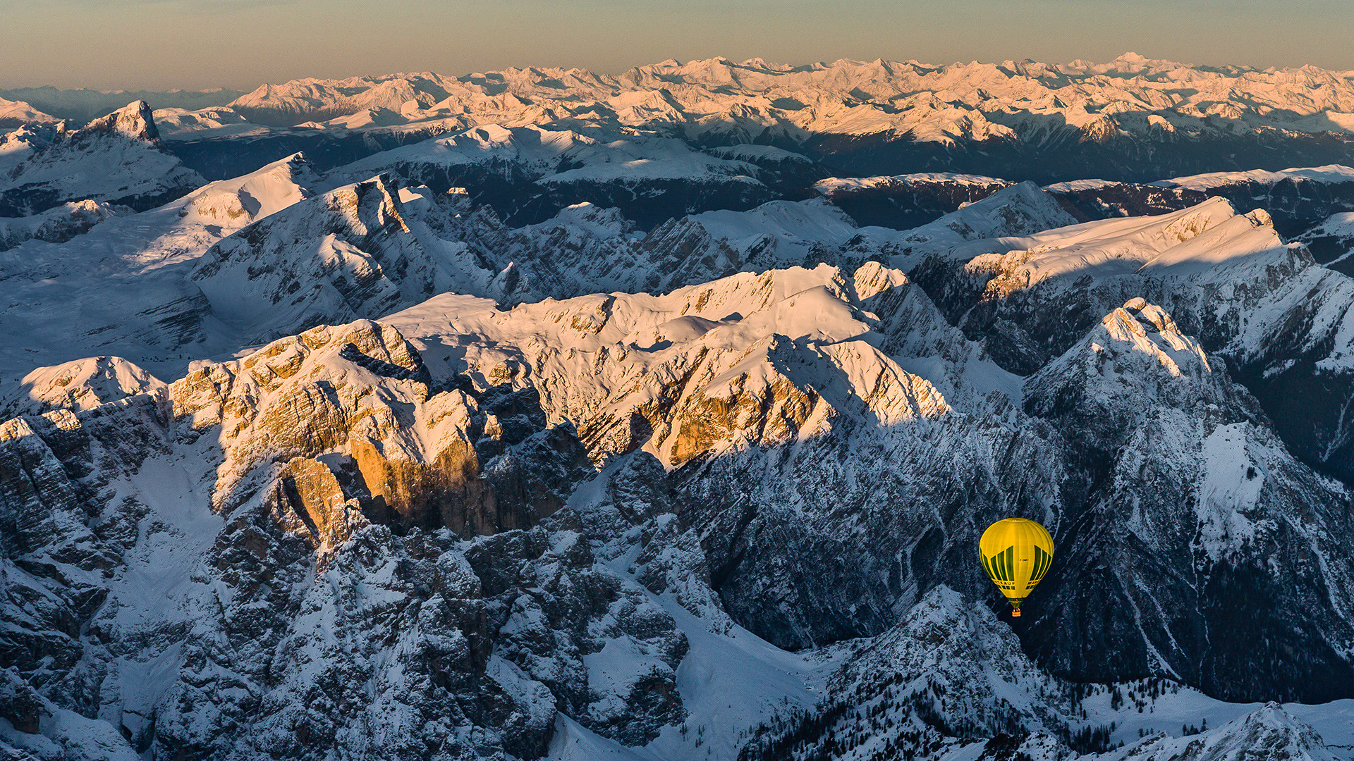 KONTURENFAHREN ÜBER DEN PRAGSER DOLOMITEN