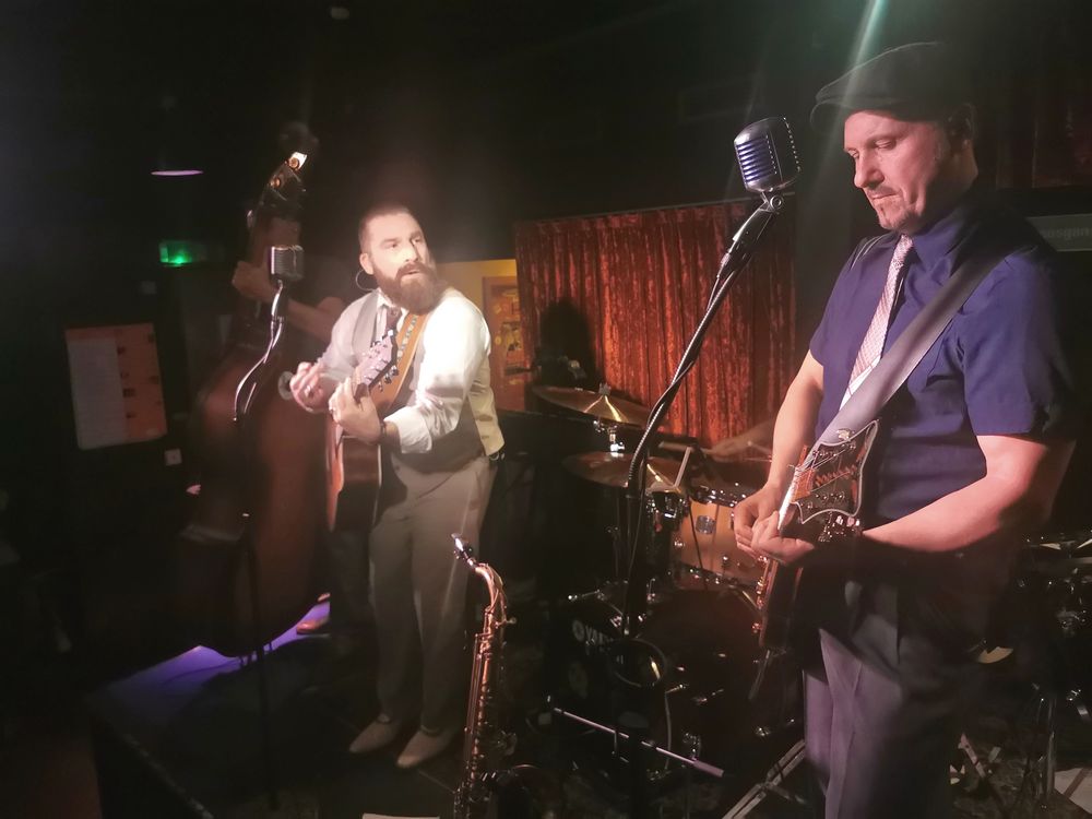 Konzert 23h Git Mad Guz Mojos stgt -844-col +Fotos +Text