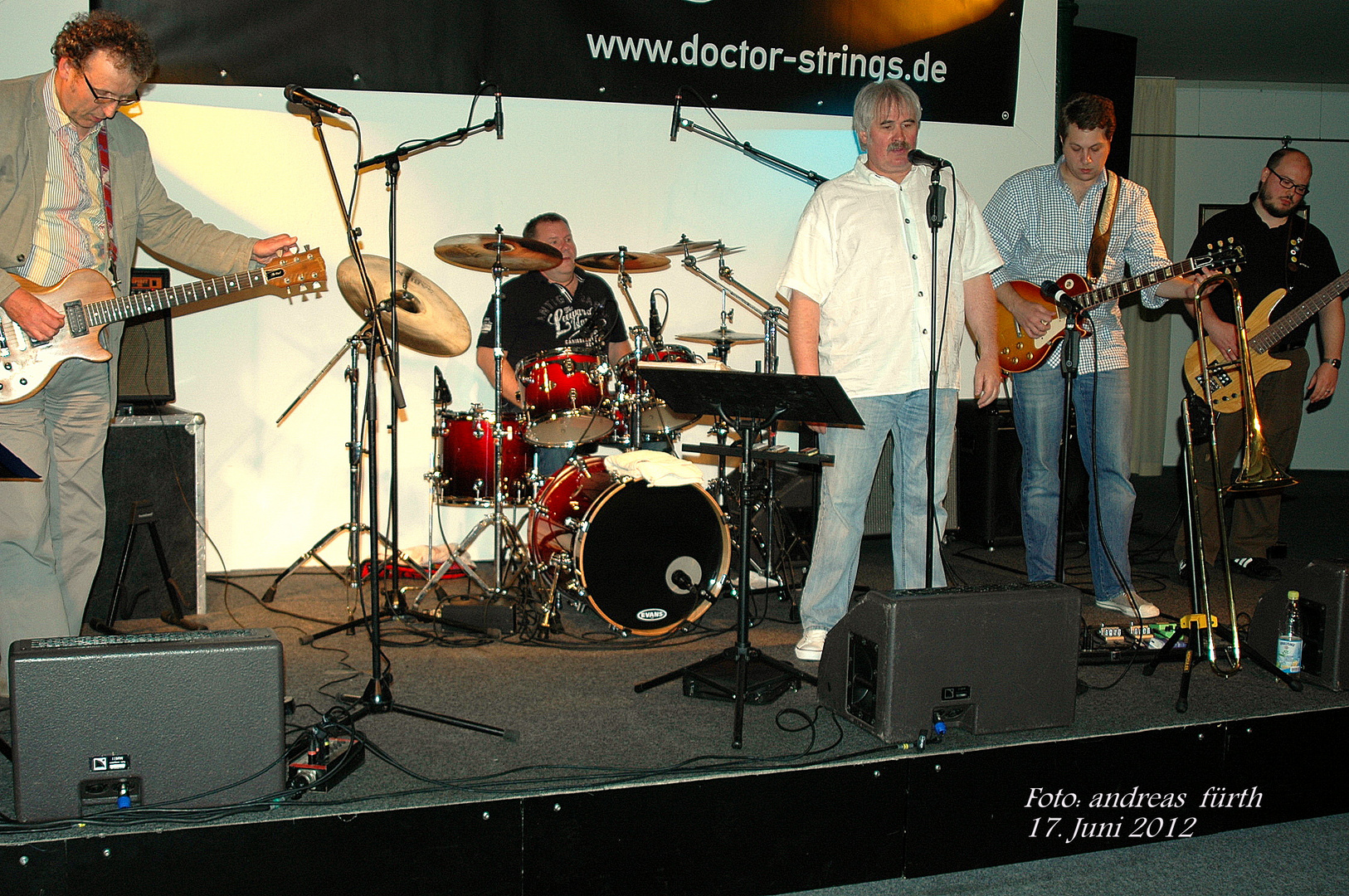 Konzert am 16.Juni 2011 "Doctor Strings Band" Ibach-Haus Schwelm