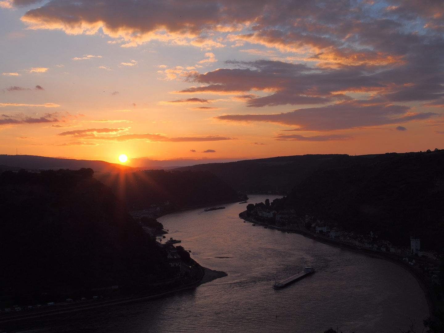 Konzert & Sonne am Rhein