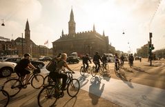 Kopenhavn - Rush Hour on Radhuspladsen/Andersens Blvd -  Town Hall