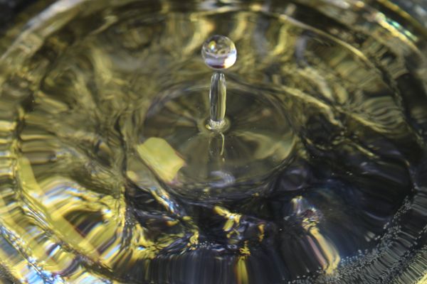 kopfstehendes Ausrufezeichen