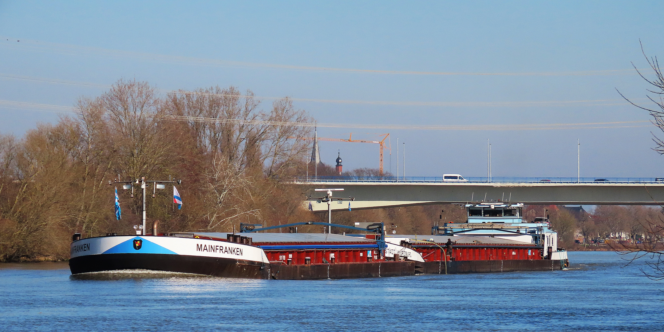 Koppelverband STADT WÜRZBURG mit Leichter MAINFRANKEN auf Talfahrt