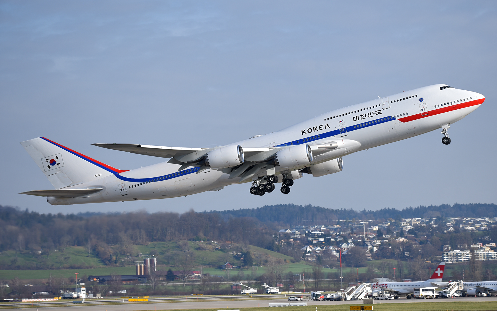 Korea (South) - Air Force Boeing 747-8 BBJ 22001 