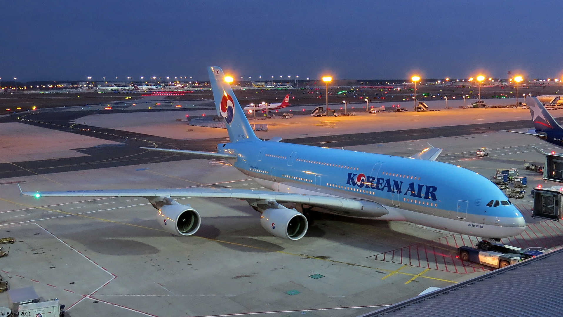 Korean Air - A380-861, HL7615