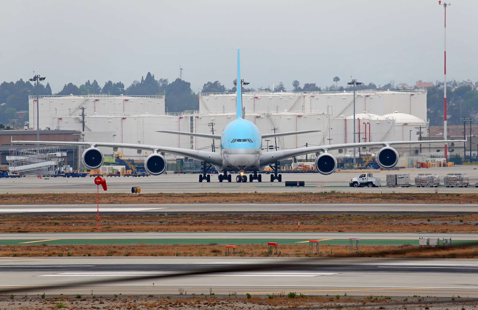 Korean Air Airbus A380-800 in LAX