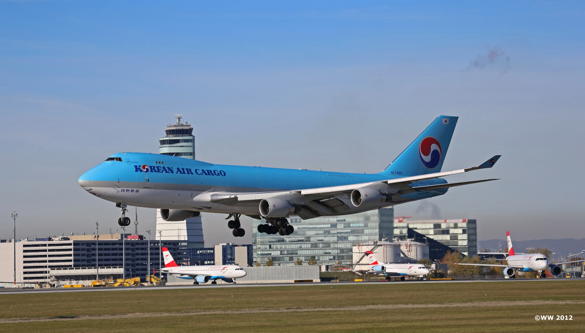 Korean Air Cargo 747