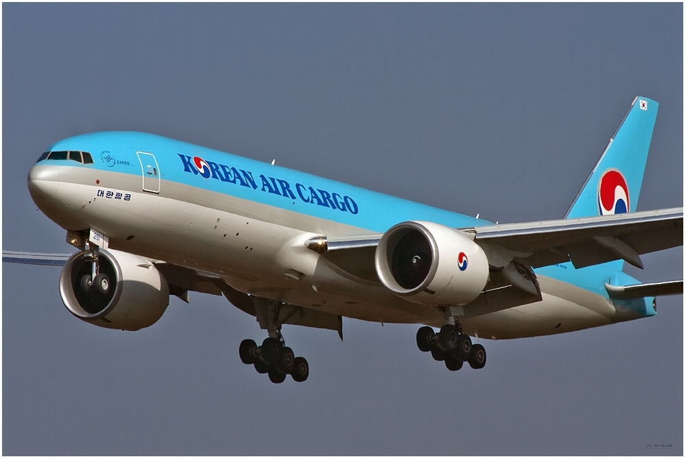 Korean Air Cargo Boeing 777-FB5 (HL8251)