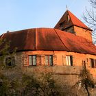 Kornburg - Wasserschloß in der Abendsonne