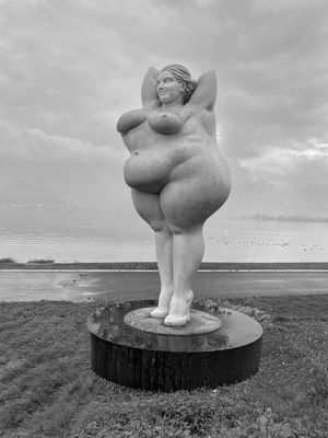 Korpulente Lebensfreude II