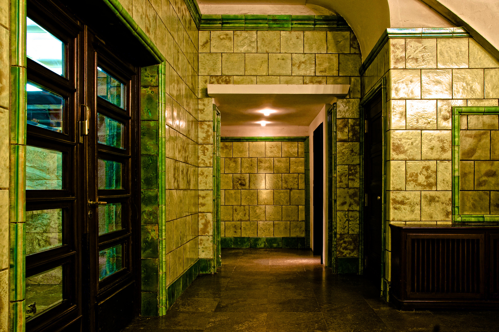 Korridor Foto & Bild architektur, innenaufnahmen, profanbauten Bilder