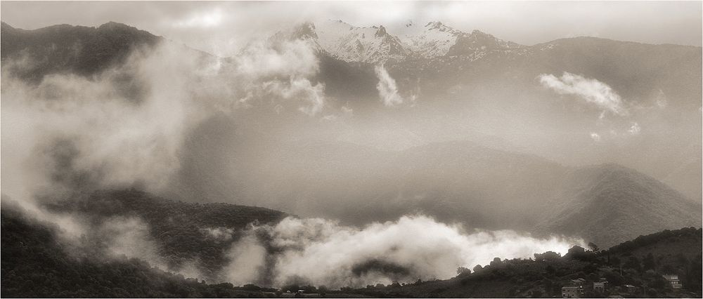 KORSISCHE WETTERKÜCHE