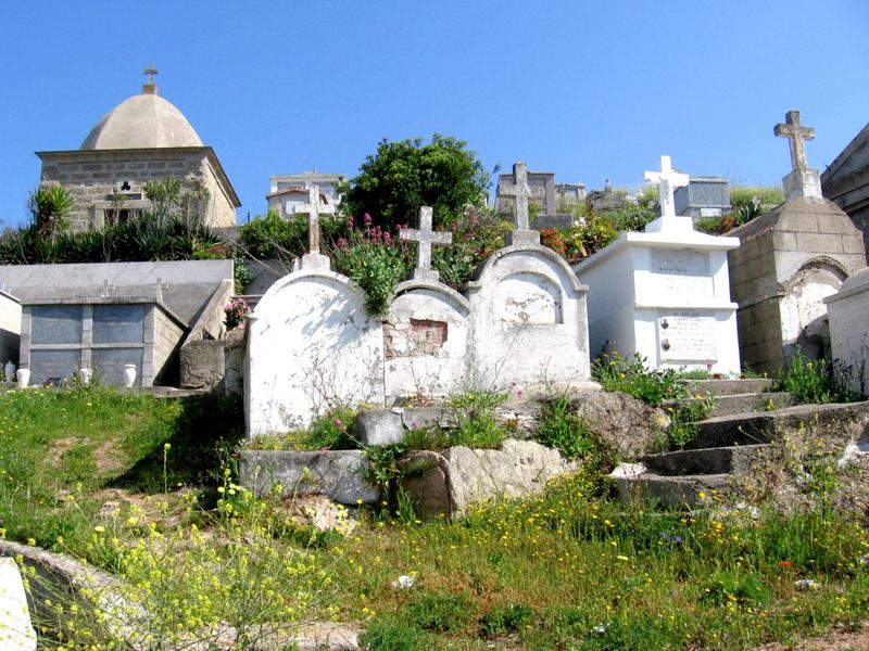 korsischer friedhof