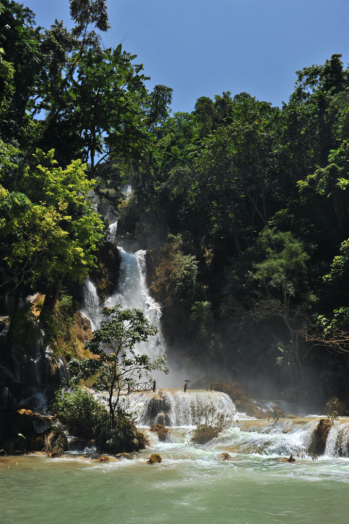 Kouang Si Waterfall 01