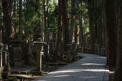 Koya-san - Oku-no-in - Der Weg durch das Gräberfeld