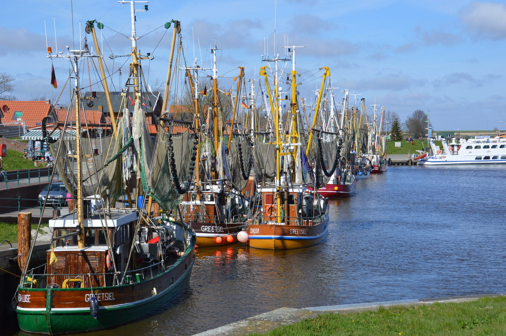 Krabbenfangflotte in Lauerstellung