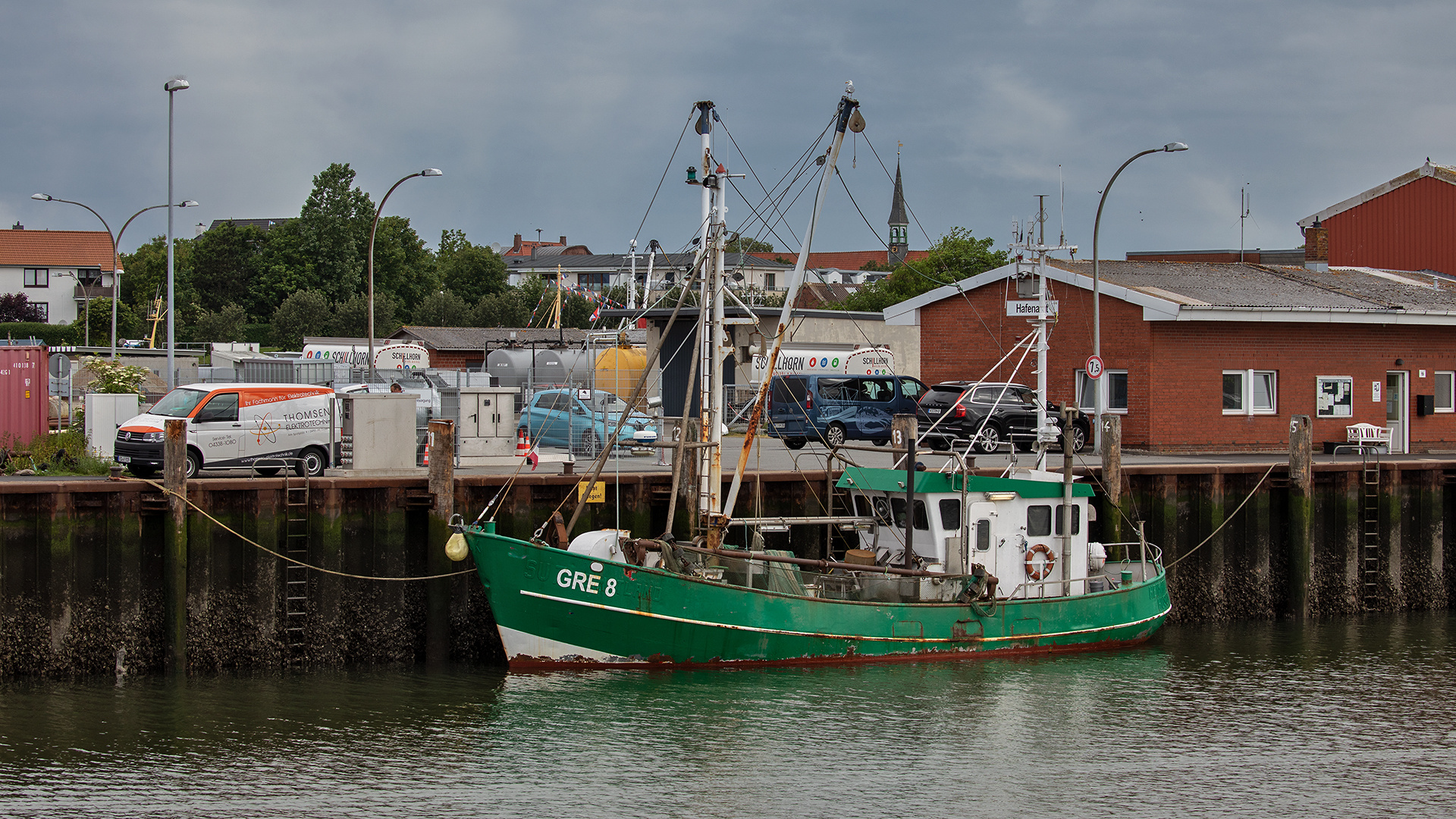 Krabbenkutter im Büsumer Hafen 001 